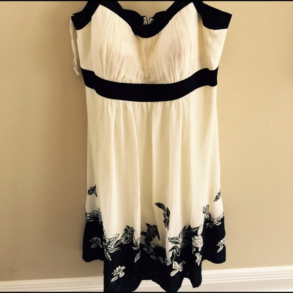 Dress Barn Collection Creme and Black Dress