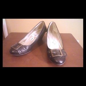 Chinese Laundry black short wedges