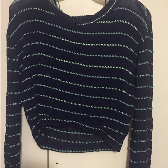 Crop top sweater