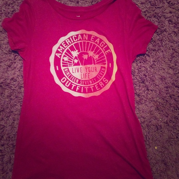 American eagle t-shirt