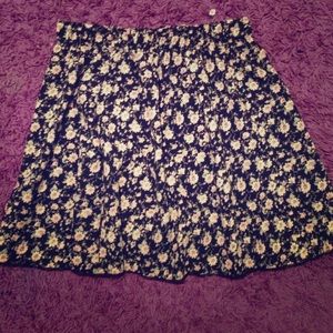 Totally awesome short flare skirt!