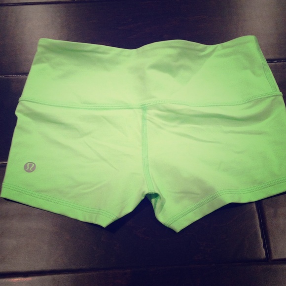 New Lululemon workout shorts