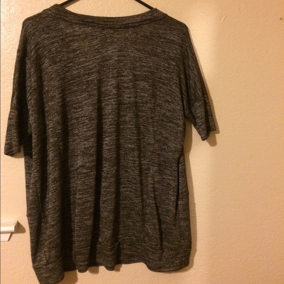 Top - Picture 2 of 2