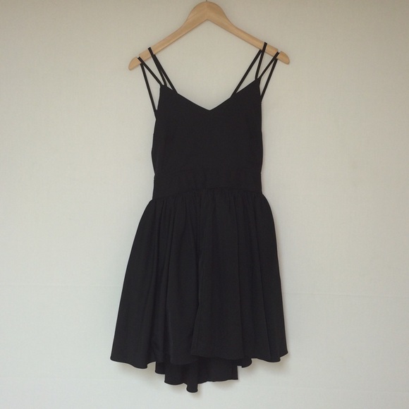 Dresses & Skirts - Black Party Dress