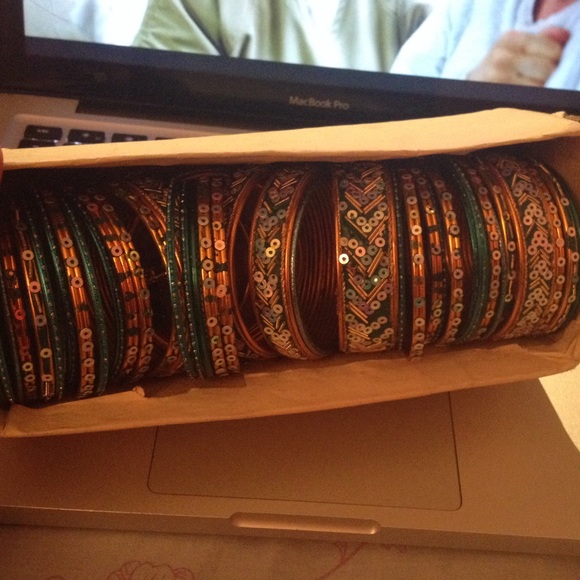 Sequined bangles - Picture 2 of 4