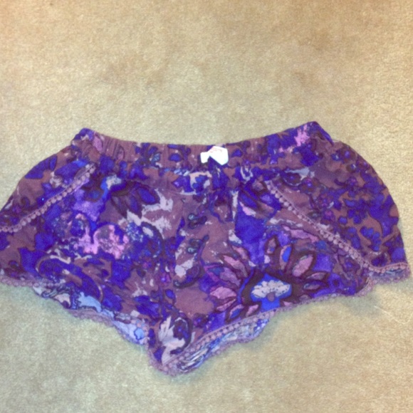 Summer shorts - Picture 1 of 3