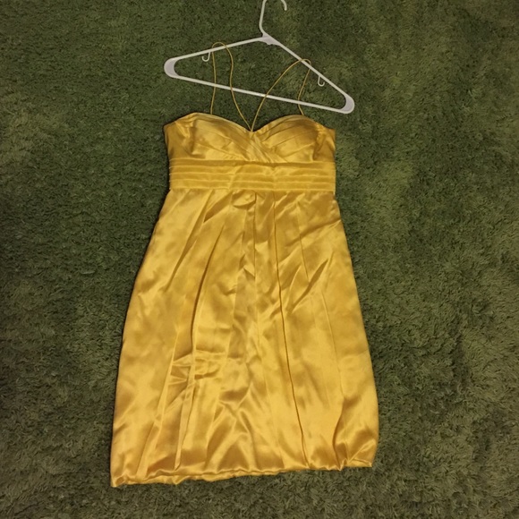 Yellow, short dress, 100% silk.