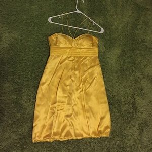 Yellow, short dress, 100% silk.