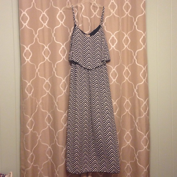 Magic Dresses & Skirts - Black & white chevron maxi dress