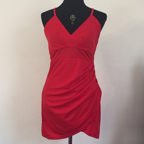 Red asymmetrical dress with strapped back - Picture 2 of 3