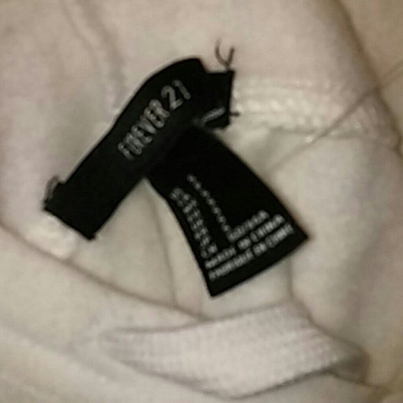 sweater - Picture 4 of 4