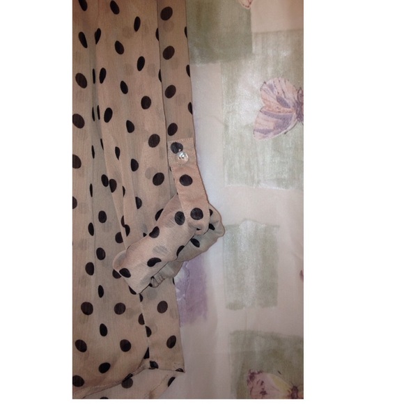 Button-up collared top - Picture 2 of 4