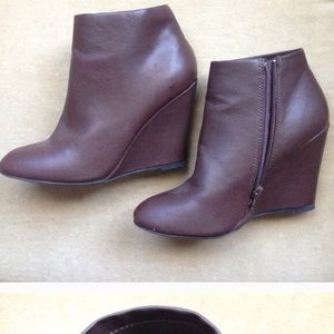 Trade reserved for Nicole