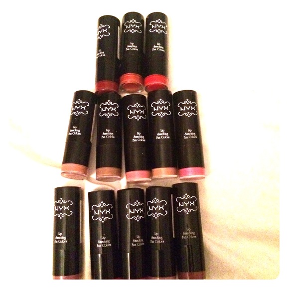 13 NYX Lipstick Bundle Makeup