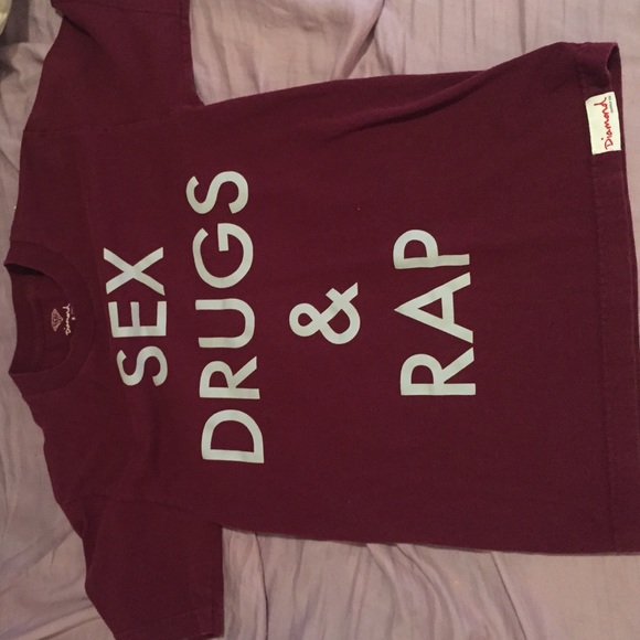 Sex drugs and rap diamond supply shirt.