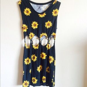 PacSun Sunflower Cutout Dress