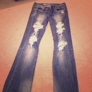 Machine destroyed denim.