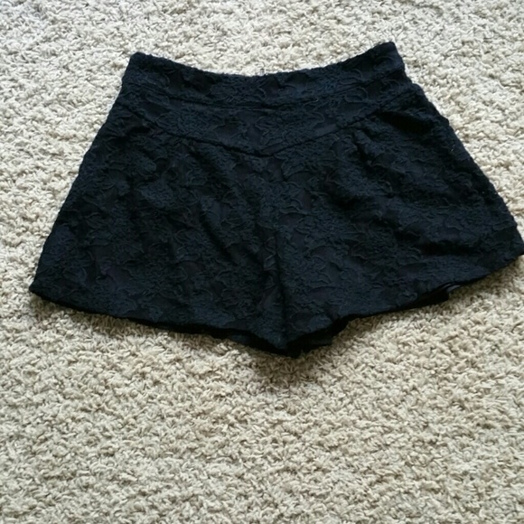 Modcloth Highwaisted Black Lace Short - Picture 3 of 4