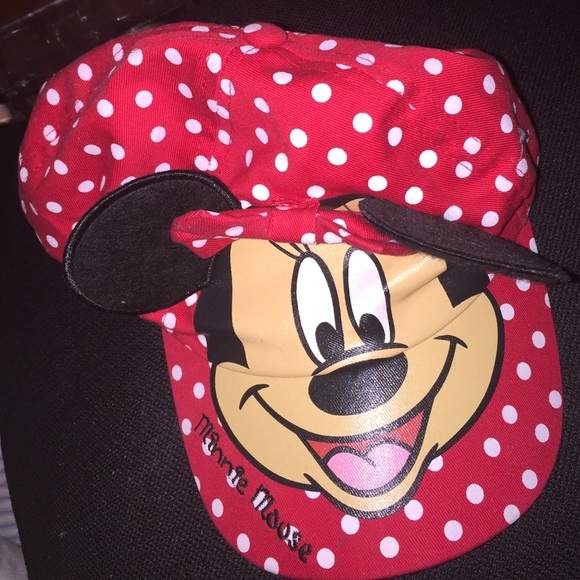 Minnie Mouse red polka dot hat - Picture 1 of 2