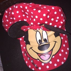 Minnie Mouse red polka dot hat