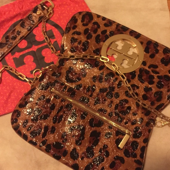 Tory Burch clutch on chain - Picture 2 of 4