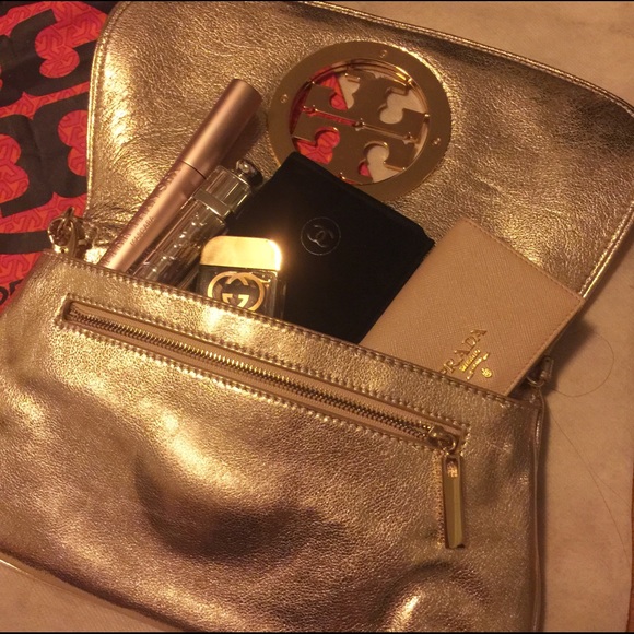 Tory burch clutch on chain - Picture 2 of 3