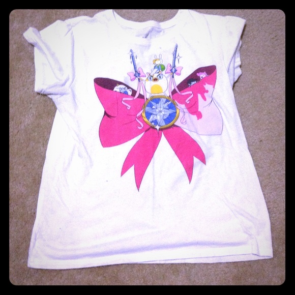 Graphic tee
