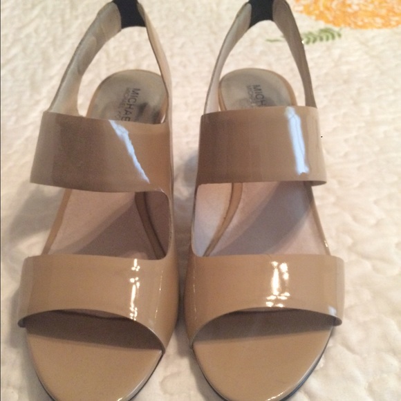 Size 10 Michael Kors - Picture 2 of 3