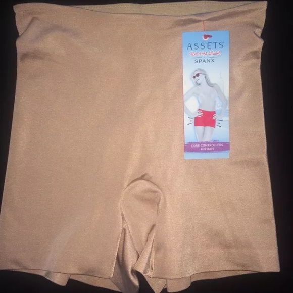 NWT Assets by Spanx Red Hot Shorts