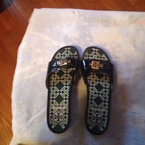 TORY BURCH ROYAL NAVY (PATENT LEATHER)
