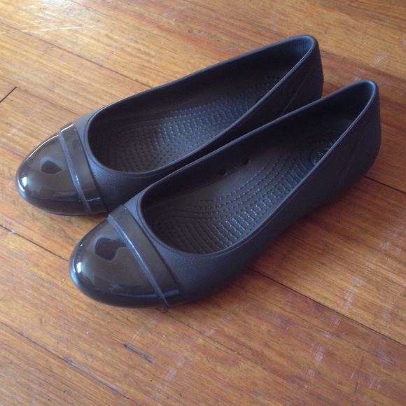 Crocs flats