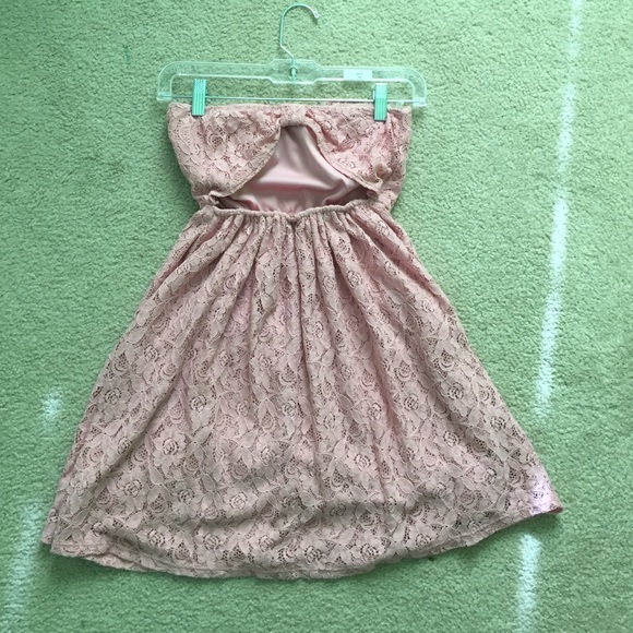 Pink Lace Dress - Picture 2 of 3