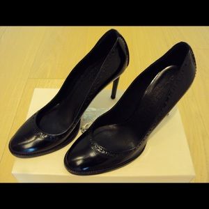 Classic Burberry Pumps