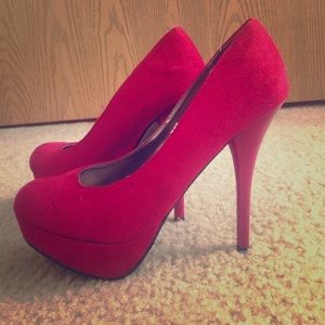 Red high heels!