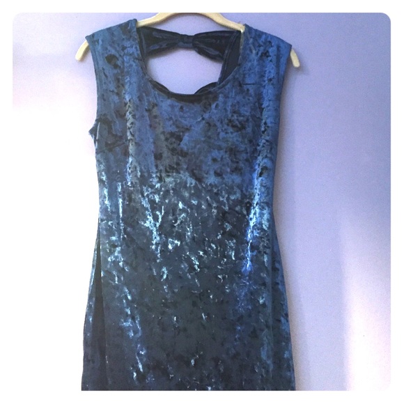 *SOLD* Velvet bodycon dress