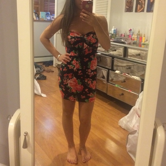 Floral body con dress