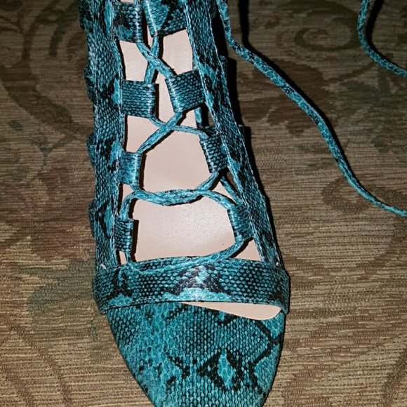 Justfab heels - Picture 3 of 4