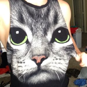 Cat print cut off sleeve