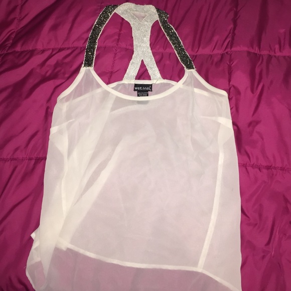 Wet Seal shirt size small
