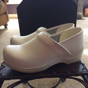 Dansko Clogs White