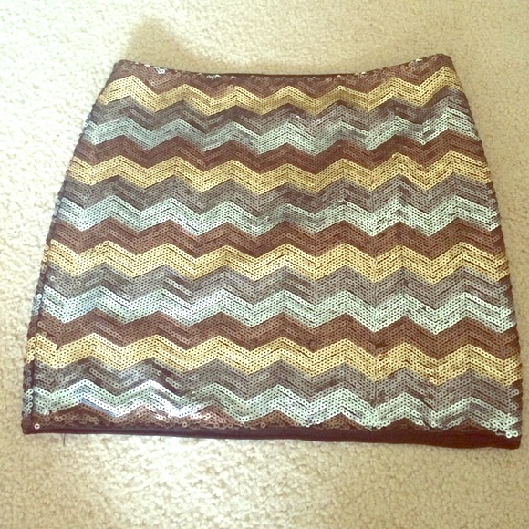 Forever 21 sparkly skirt