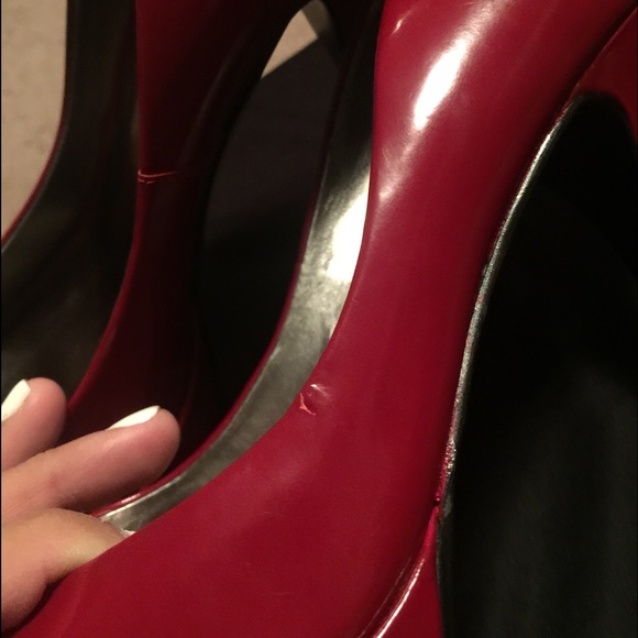 Guess Pep Toe Heels - Picture 3 of 4