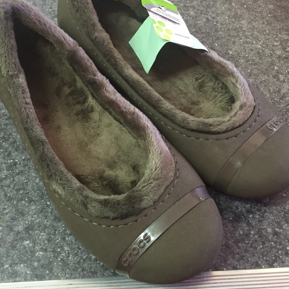 Crocs brown flats 11