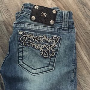 Miss Me straight leg jeans + polo tee