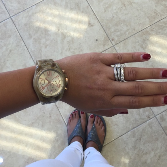 Michael Kors Watch 🌹🌺🌻 - Picture 2 of 3