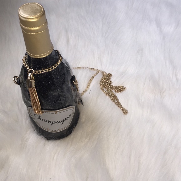 aldo champagne purse