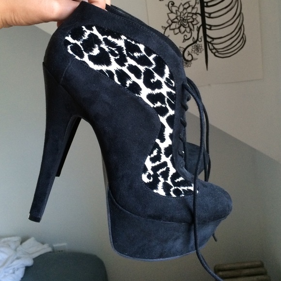 Charlotte Russe booties