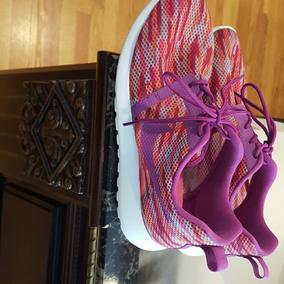 Nike rosherun flight weight gs