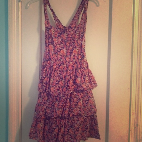 Forever21 floral dress with tie at back
