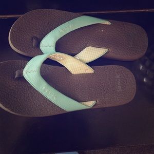 Sanuk flip flops